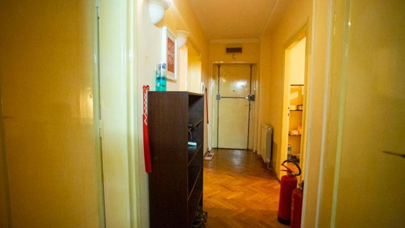 Private Cozy Room 1 With Shared Kitchen In Appartment, Downtown 贝尔格莱德 外观 照片